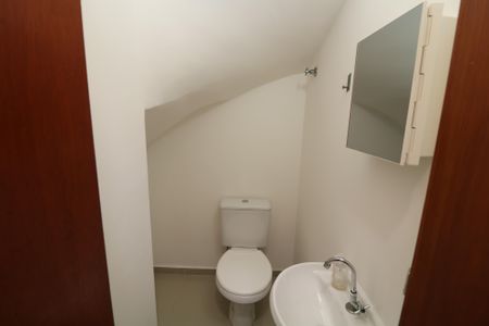 Casa de condomínio à venda com 90m², 3 quartos e 1 vagaLavabo