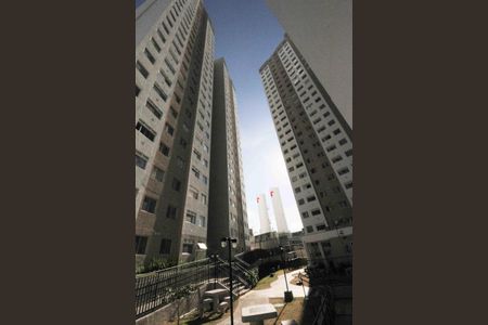 Apartamento à venda com 35m², 2 quartos e sem vaga Apartamento à venda com 35m², 2 quartos e sem vagaFachada