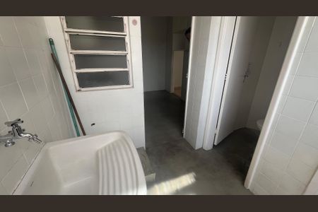 Apartamento à venda com 98m², 2 quartos e 1 vaga Apartamento à venda com 98m², 2 quartos e 1 vagaÁrea de Serviço