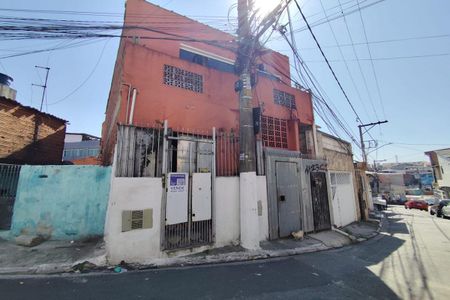 Casa à venda com 50m², 1 quarto e sem vaga Casa à venda com 50m², 1 quarto e sem vagaFachada