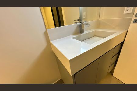 Casa de condomínio para alugar com 176m², 3 quartos e 4 vagas Casa de condomínio para alugar com 176m², 3 quartos e 4 vagasBanheiro