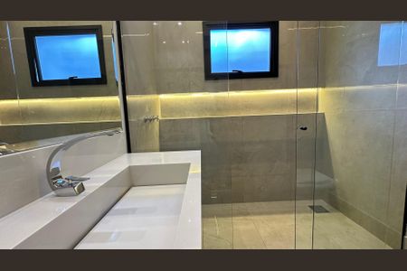 Casa de condomínio para alugar com 176m², 3 quartos e 4 vagas Casa de condomínio para alugar com 176m², 3 quartos e 4 vagasBanheiro