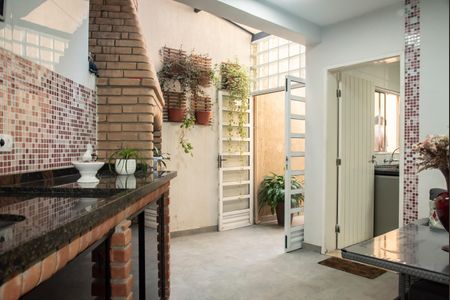 Casa à venda com 155m², 3 quartos e 2 vagasÁrea de Serviço