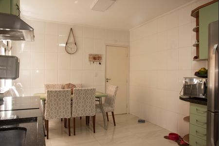 Casa à venda com 155m², 3 quartos e 2 vagasCozinha