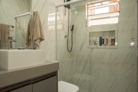 Casa à venda com 155m², 3 quartos e 2 vagasBanheiro da Suíte 2