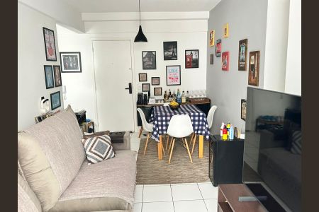 Apartamento à venda com 60m², 2 quartos e 1 vagaSala