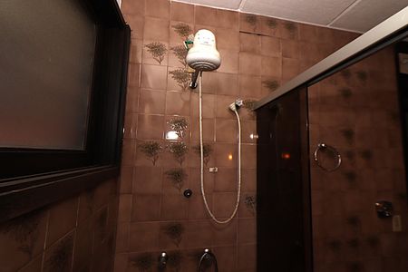 Casa para alugar com 338m², 5 quartos e 4 vagasSuíte - Banheiro