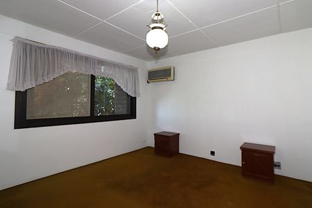 Casa para alugar com 338m², 5 quartos e 4 vagasSuíte