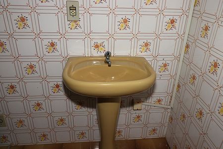 Casa para alugar com 338m², 5 quartos e 4 vagasBanheiro do Zelador