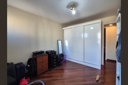 Apartamento à venda com 174m², 3 quartos e 2 vagasQuarto 2