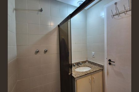 Apartamento à venda com 174m², 3 quartos e 2 vagasBanheiro