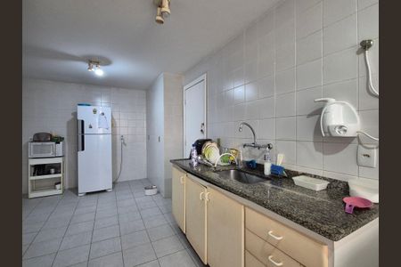 Apartamento à venda com 174m², 3 quartos e 2 vagasCozinha