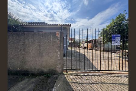 Casa à venda com 90m², 2 quartos e 2 vagasFachada