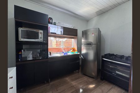 Casa à venda com 90m², 2 quartos e 2 vagasSala/Cozinha