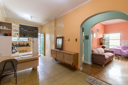 Casa para alugar com 250m², 3 quartos e 3 vagas Casa para alugar com 250m², 3 quartos e 3 vagasCozinha