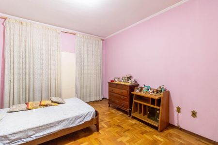Casa para alugar com 250m², 3 quartos e 3 vagas Casa para alugar com 250m², 3 quartos e 3 vagasSuíte