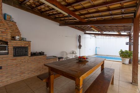 Casa à venda com 360m², 3 quartos e 5 vagas Casa à venda com 360m², 3 quartos e 5 vagasÁrea gourmet