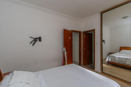 Casa à venda com 360m², 3 quartos e 5 vagas Casa à venda com 360m², 3 quartos e 5 vagasSuíte