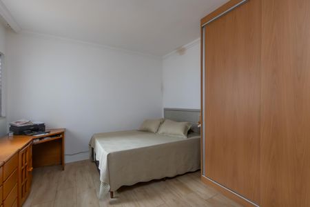 Casa à venda com 360m², 3 quartos e 5 vagas Casa à venda com 360m², 3 quartos e 5 vagasQuarto 1