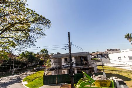 Casa de condomínio à venda com 385m², 4 quartos e 1 vaga Casa de condomínio à venda com 385m², 4 quartos e 1 vagaVista da Suíte 2