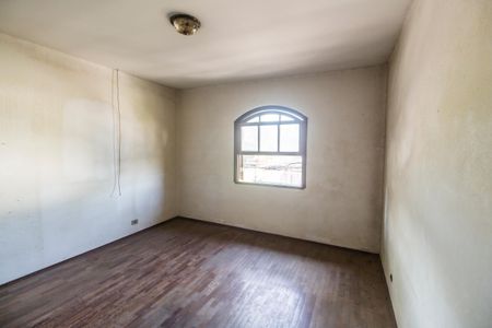 Casa de condomínio à venda com 385m², 4 quartos e 1 vaga Casa de condomínio à venda com 385m², 4 quartos e 1 vagaSuíte 2