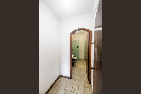 Casa de condomínio à venda com 385m², 4 quartos e 1 vaga Casa de condomínio à venda com 385m², 4 quartos e 1 vagaBanheiro Social
