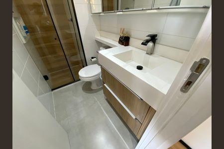 Apartamento à venda com 34m², 2 quartos e sem vagaBanheiro