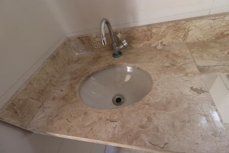 Apartamento à venda com 90m², 2 quartos e 1 vagaBanheiro Social - Pia