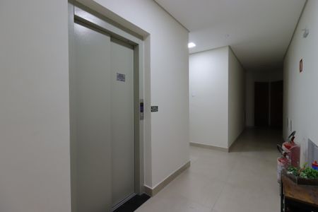 Apartamento à venda com 90m², 2 quartos e 1 vagaElevador
