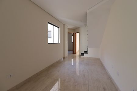 Sala de apartamento à venda com 2 quartos, 90m² em Vila Humaita, Santo André