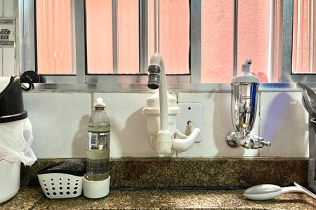 Casa à venda com 100m², 4 quartos e 1 vaga Casa à venda com 100m², 4 quartos e 1 vagaCozinha