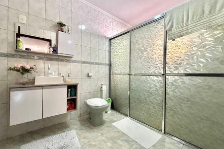 Casa à venda com 100m², 4 quartos e 1 vaga Casa à venda com 100m², 4 quartos e 1 vagaBanheiro
