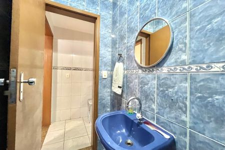 Casa à venda com 100m², 4 quartos e 1 vaga Casa à venda com 100m², 4 quartos e 1 vagaLavabo