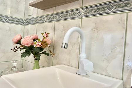 Casa à venda com 100m², 4 quartos e 1 vaga Casa à venda com 100m², 4 quartos e 1 vagaBanheiro