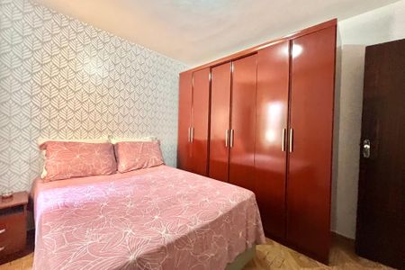 Casa à venda com 100m², 4 quartos e 1 vaga Casa à venda com 100m², 4 quartos e 1 vagaQuarto 3