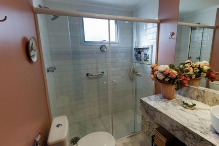 Apartamento à venda com 96m², 3 quartos e 1 vagaBanheiro da Suíte