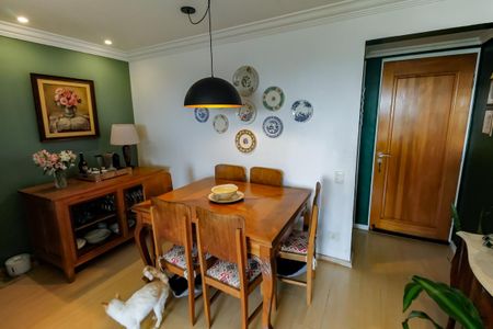 Apartamento à venda com 96m², 3 quartos e 1 vagaSala