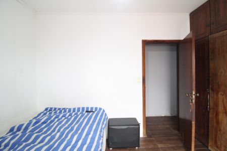 Casa à venda com 316m², 6 quartos e 2 vagasQuarto 3