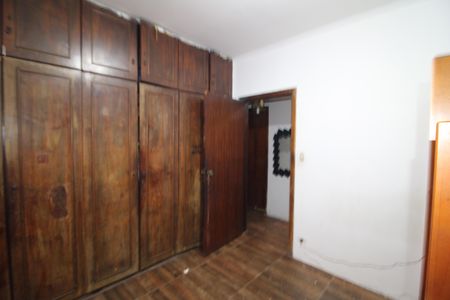 Casa à venda com 316m², 6 quartos e 2 vagasQuarto 2