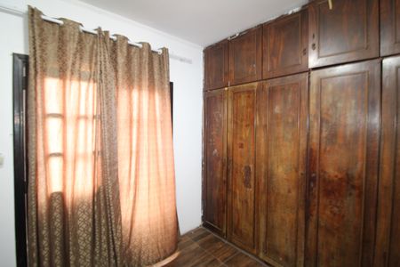 Casa à venda com 316m², 6 quartos e 2 vagasQuarto 2