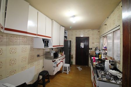 Casa à venda com 316m², 6 quartos e 2 vagasCozinha