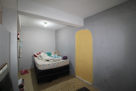 Casa à venda com 316m², 6 quartos e 2 vagasCasa 3 - Quarto 1