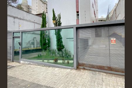 Apartamento à venda com 116m², 3 quartos e 2 vagas Apartamento à venda com 116m², 3 quartos e 2 vagasFachada