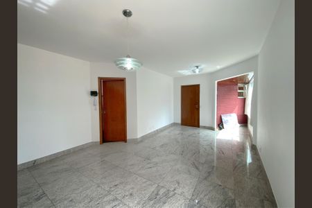 Apartamento à venda com 116m², 3 quartos e 2 vagas Apartamento à venda com 116m², 3 quartos e 2 vagasSala
