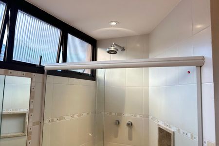 Apartamento à venda com 66m², 1 quarto e 1 vaga Apartamento à venda com 66m², 1 quarto e 1 vagaBanheiro da Suíte