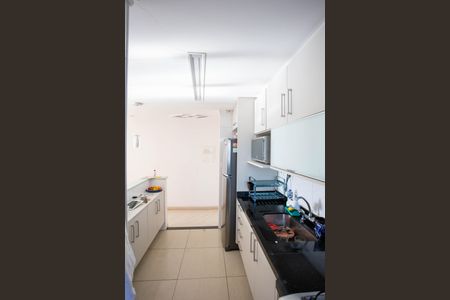 Apartamento à venda com 69m², 3 quartos e 2 vagasCozinha