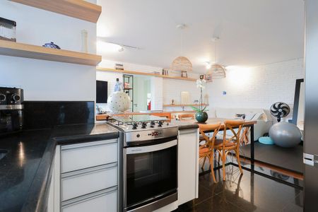 Apartamento à venda com 60m², 2 quartos e 1 vaga Apartamento à venda com 60m², 2 quartos e 1 vagaCozinha