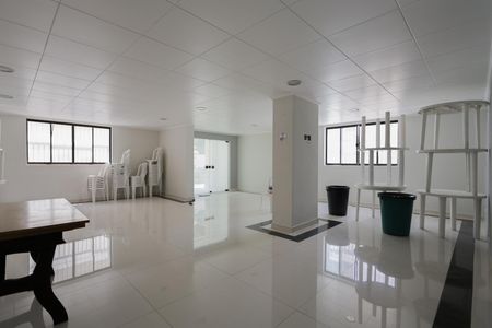 Apartamento à venda com 60m², 2 quartos e 1 vaga Apartamento à venda com 60m², 2 quartos e 1 vagaÁrea comum - Salão de festas