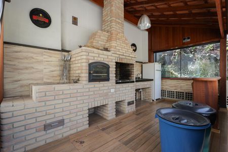 Apartamento à venda com 60m², 2 quartos e 1 vaga Apartamento à venda com 60m², 2 quartos e 1 vagaÁrea comum - Churrasqueira