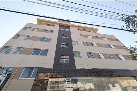 Apartamento à venda com 58m², 2 quartos e 2 vagas Apartamento à venda com 58m², 2 quartos e 2 vagasFachada